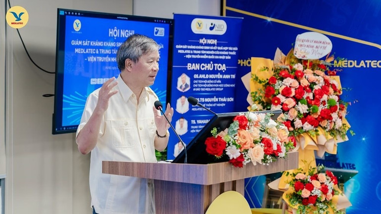 Thầy thuốc Nhân dân, Giáo sư, Anh hùng Lao động Nguyễn Anh Trí - Chủ tịch Hội đồng Khoa học Công nghệ và Đào tạo MEDLATEC Group, thành viên Hội đồng Tư vấn chính sách của Thủ tướng Chính phủ phát biểu khai mạc chương trình. 1-gs-nguyen-anh-tri-phat-bieu-khai-mac.jpg
