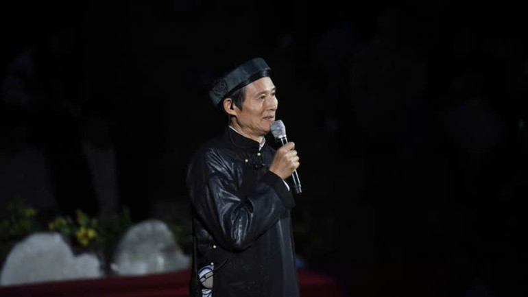 Nghệ nhân Ưu tú Nguyễn Hữu Quả chia sẻ về lịch sử làng tranh, nét độc đáo của tranh Đông Hồ.