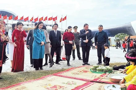 Quảng Ninh luôn quan tâm, chăm lo đến các hoạt động vui Xuân, đón Tết cổ truyền dân tộc.