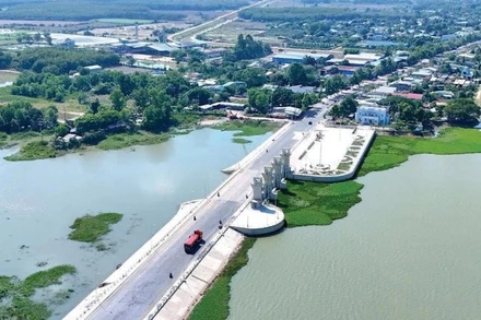 Dự án sửa chữa, nâng cấp hồ chứa nước Tha La đã hoàn thành, đưa vào sử dụng.