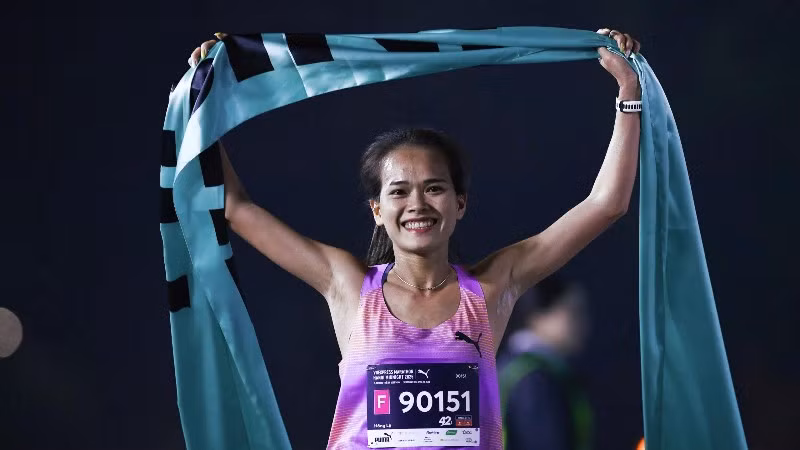 Hồng Lệ vô địch nội dung Marathon nữ