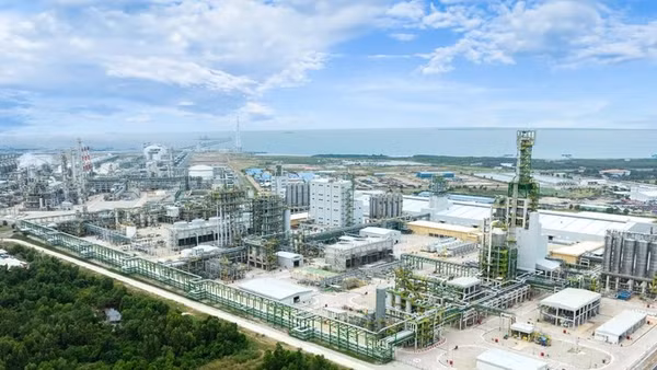 Tổ hợp Hóa dầu Long Sơn, dự án trọng điểm của SCGC, ngành Hóa dầu của tập đoàn SCG, đầu tư 17,5 nghìn tỷ đồng nâng cấp công nghệ, sử dụng khí ethane nhập khẩu nhằm tối ưu vận hành và phát triển bền vững.