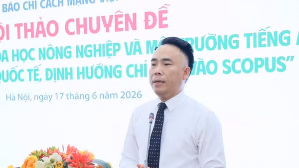 Tiến sĩ Đào Xuân Hưng, Tổng Biên tập Tạp chí Nông nghiệp và Môi trường phát biểu tại hội thảo. Ảnh: BTC