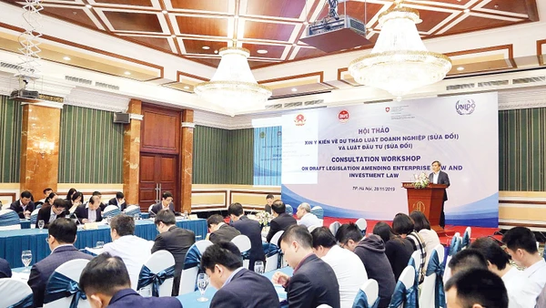 Hiến định quyền kinh doanh và bước chuyển về tư duy quản lý