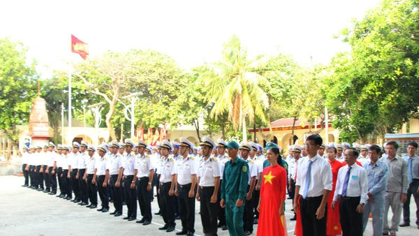 Cử tri đảo Sinh Tồn chuẩn bị bầu đại biểu Quốc hội và Hội đồng nhân dân các cấp. (Ảnh: CTV)