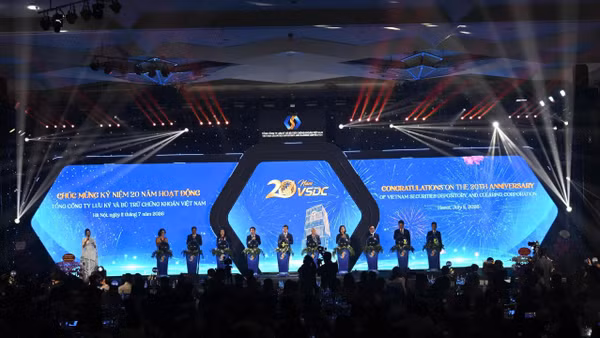 Tổng công ty Lưu ký và Bù trừ Chứng khoán Việt Nam (VSDC) long trọng tổ chức Lễ kỷ niệm 20 năm hoạt động.