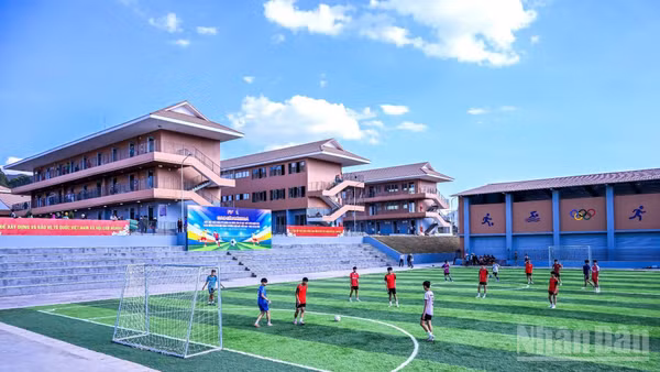 Sun Group chung tay xây dựng Trường nội trú liên cấp Si Pa Phìn tại vùng biên giới Điện Biên phục vụ hơn 1.000 học sinh dân tộc thiểu số.