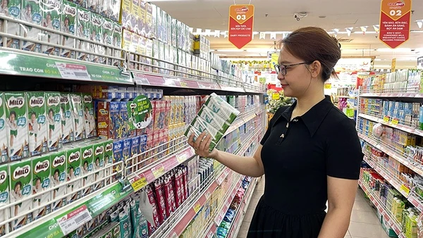 Hệ thống bán lẻ SATRA đóng vai trò trụ cột trong việc bảo đảm an sinh xã hội, bình ổn thị trường… (Ảnh: SATRA)