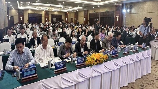 Quang cảnh hội thảo.