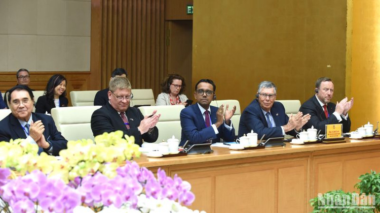 Đại diện đoàn Hội đồng doanh nghiệp EU-ASEAN và Hiệp hội Doanh nghiệp châu Âu tại Việt Nam (EuroCham).