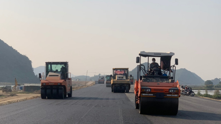 Thi công dự án cao tốc bắc-nam đoạn Mai Sơn-quốc lộ 45.