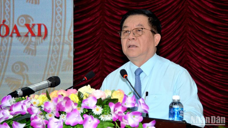 Đồng chí Nguyễn Trọng Nghĩa, Bí thư Trung ương Đảng, Trưởng Ban Tuyên giáo Trung ương phát biểu chỉ đạo tại Hội nghị.