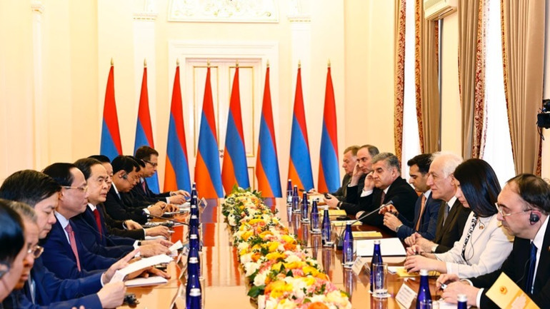 Chủ tịch Quốc hội Trần Thanh Mẫn hội kiến Tổng thống Armenia Vahagn Khachaturyan. Ảnh: TTVN