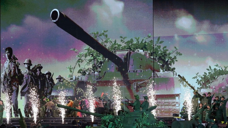 Biểu diễn nghệ thuật tại Chương trình. (Ảnh: Thống Nhất/TTXVN) Biểu diễn nghệ thuật tại Chương trình. (Ảnh: Thống Nhất/TTXVN)