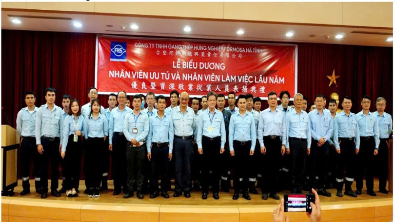 Công ty Trách nhiệm hữu hạn Gang thép Hưng Nghiệp Formosa Hà Tĩnh định kỳ tổ chức tri ân người lao động gắn bó lâu dài với doanh nghiệp.