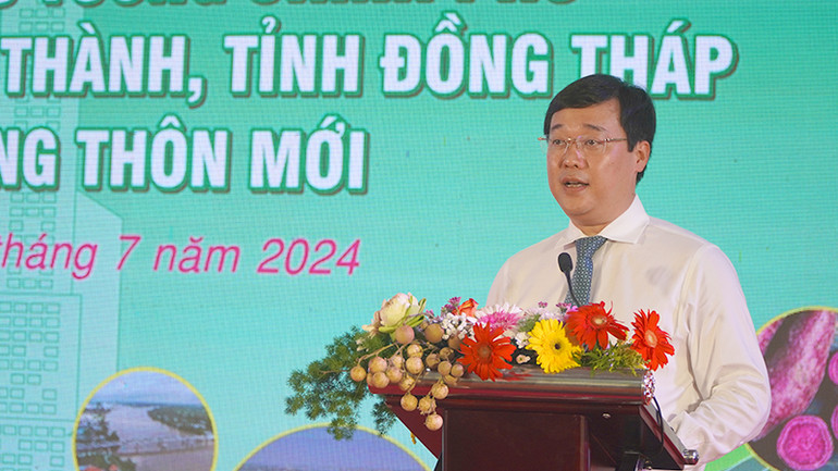 Bí thư Tỉnh ủy Đồng Tháp Lê Quốc Phong phát biểu tại lễ công bố. (Ảnh: HỮU NGHĨA)