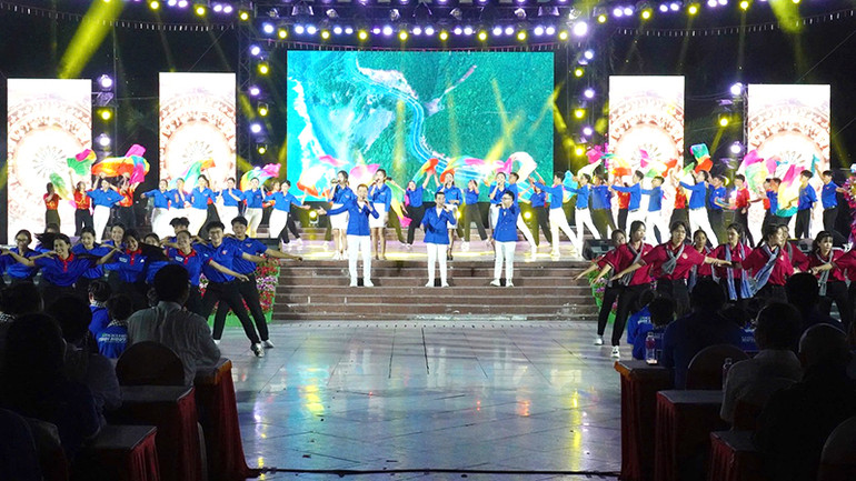 Một tiết mục văn nghệ tại chương trình.