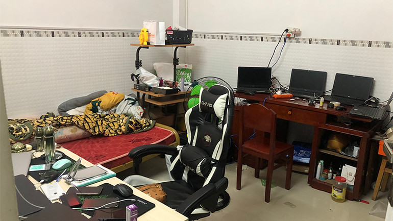 Tang vật liên quan bị thu giữ tại nhà của các đối tượng ở huyện Lấp Vò, tỉnh Đồng Tháp.