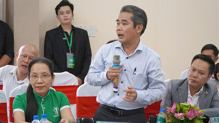 Đại biểu tham gia phát biểu tại buổi tọa đàm. (Ảnh: HỮU NGHĨA)