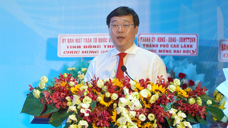 Bí thư Tỉnh ủy Đồng Tháp Lê Quốc Phong phát biểu tại đại hội. (Ảnh: HỮU NGHĨA)