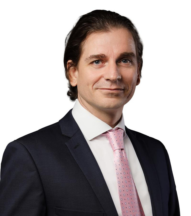 Chân dung ông Stuart Livesey.