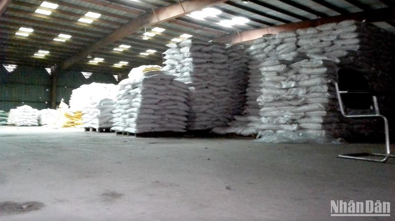 Nhà xưởng, sản phẩm Công ty Thuận Phong bị hư hỏng do chờ kết luận của cơ quan chức năng.