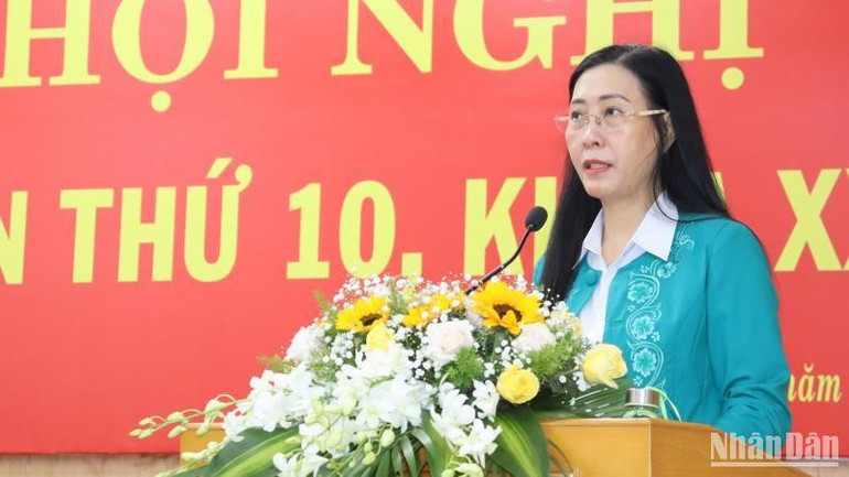 Bí thư Tỉnh ủy Quảng Ngãi Bùi Thị Quỳnh Vân phát biểu tại hội nghị.