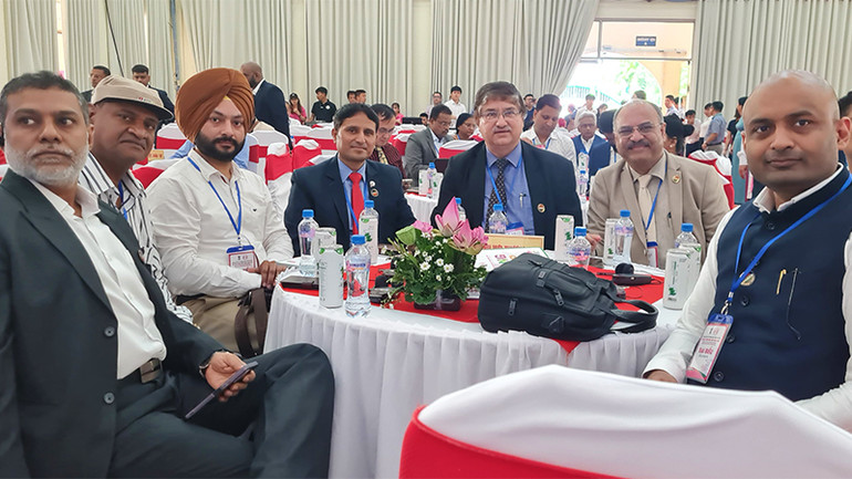 Các đại biểu Ấn Độ tham gia Hội nghị hợp tác thương mại và đầu tư.