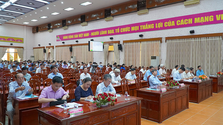 Quang cảnh hội nghị.