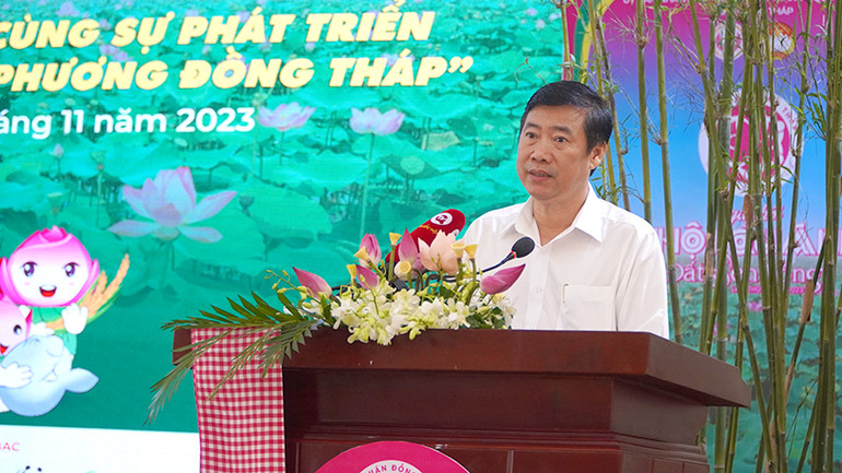 Chủ tịch Ủy ban nhân dân tỉnh Đồng Tháp Phạm Thiện Nghĩa phát biểu tại tọa đàm. (Ảnh: HỮU NGHĨA) Chủ tịch Ủy ban nhân dân tỉnh Đồng Tháp Phạm Thiện Nghĩa phát biểu tại tọa đàm. (Ảnh: HỮU NGHĨA)