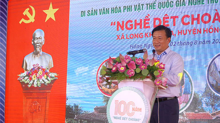 Phó Chủ tịch Ủy ban nhân dân tỉnh Đồng Tháp Nguyễn Phước Thiện phát biểu tại buổi lễ.