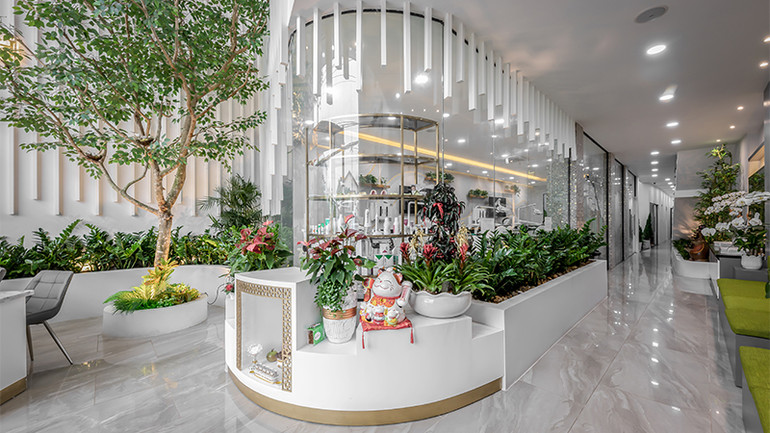 Bên trong Công ty TNHH một thành viên Nha khoa Phương Thành.