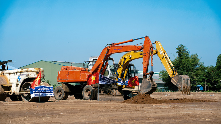 Nghi thức động thổ xây dựng Nhà máy chế biến thủy sản Hoa Kỳ.