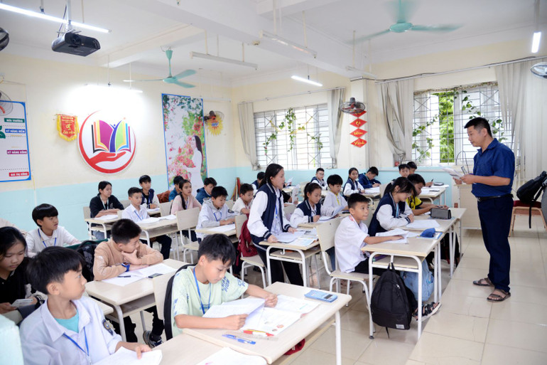 Một tiết học tại trường THPT Lương Thế Vinh (liên cấp 2, cấp 3).