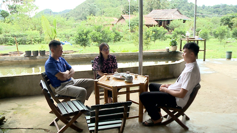 Mô hình du lịch cộng đồng của anh Bùi Văn Cường nhận được sự ủng hộ của địa phương và các thanh niên trong bản thường xuyên đến học hỏi kinh nghiệm.