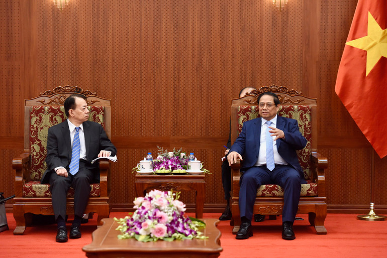 Thủ tướng Phạm Minh Chính và Chủ tịch ADB Masatsugu Asakawa.