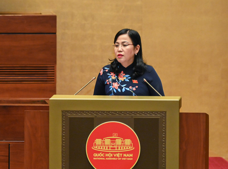 Bí thư Tỉnh ủy, Trưởng đoàn Đoàn đại biểu Quốc hội tỉnh Thái Nguyên Nguyễn Thanh Hải trình bày tham luận tại hội nghị.