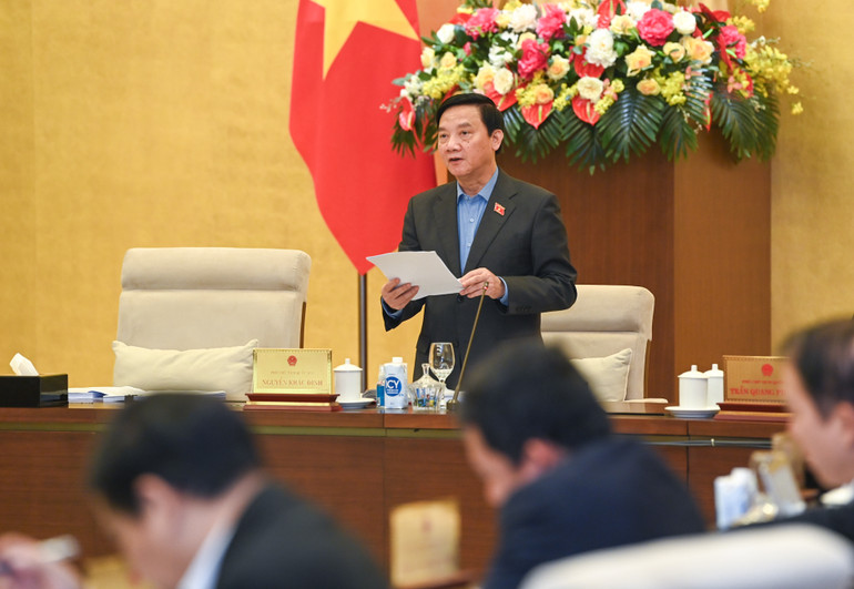 Phó Chủ tịch Quốc hội Nguyễn Khắc Định điều hành nội dung cho ý kiến giải trình, tiếp thu, chỉnh lý dự thảo Luật Thủ đô (sửa đổi).