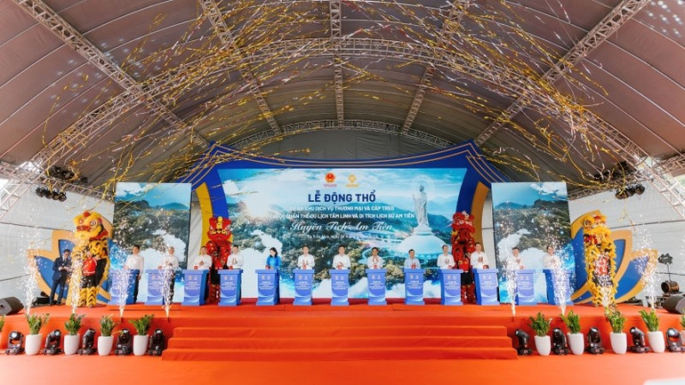 Nghi thức động thổ Dự án khu dịch vụ thương mại và cáp treo.