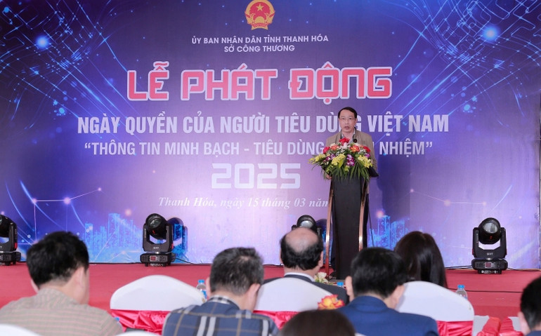 Lãnh đạo Sở Công Thương tỉnh Thanh Hóa phát biểu tại buổi lễ.