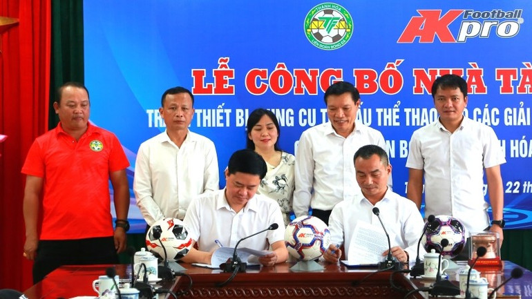 Liên đoàn Bóng đá Thanh Hóa và Công ty trách nhiệm hữu hạn ANC Việt Nam ký kết hợp tác.