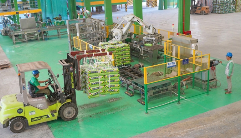 Dây chuyền đóng gói sản phẩm Tiến Nông. Dây chuyền đóng gói sản phẩm Tiến Nông.