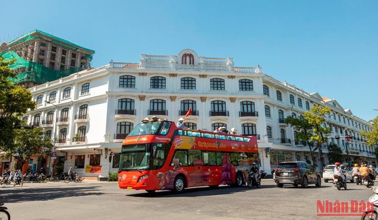 Ngắm khách sạn Saigon Morin có bề dày lịch sử hơn 120 năm ở Huế.