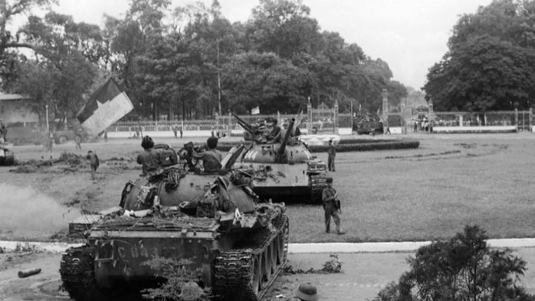 [Quiz] Tổng thống ngụy quyền Sài Gòn Nguyễn Văn Thiệu từ chức vào thời gian nào? ảnh 1