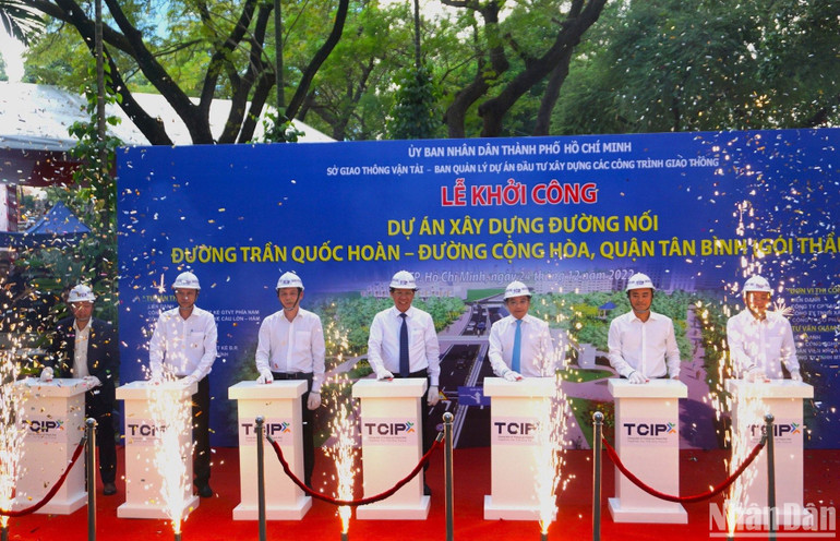Lễ khởi công Dự án xây dựng đường nối đường Trần Quốc Hoàn-đường Cộng Hòa.