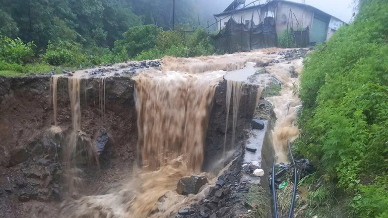 Mưa lớn gây nhiều thiệt hại tại Sa Pa.