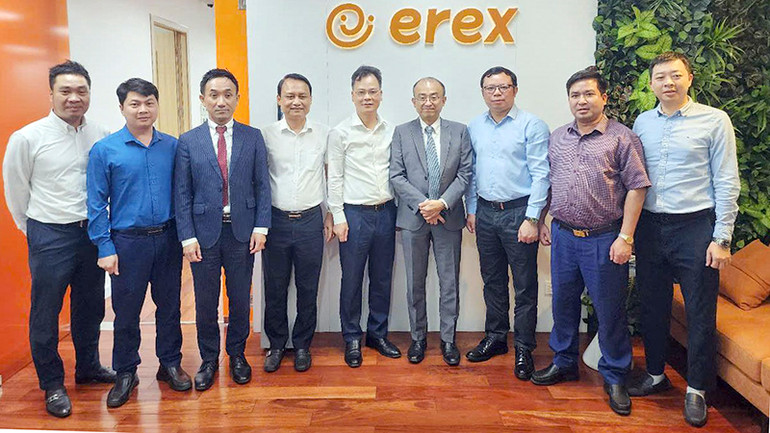 Đoàn công tác của tỉnh Lào Cai và lãnh đạo Công ty cổ phần Erex Nhật Bản. Đoàn công tác của tỉnh Lào Cai và lãnh đạo Công ty cổ phần Erex Nhật Bản.