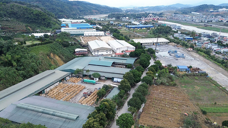 Tỉnh Lào Cai sẽ di chuyển toàn bộ khu công nghiệp Đông Phố Mới để triển khai dự án đường sắt Lào Cai-Hà Nội-Hải Phòng.