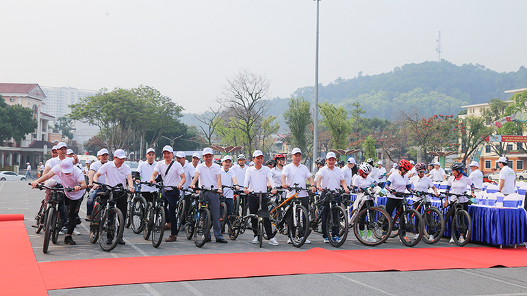 Lào Cai phát động hưởng ứng Giờ Trái đất năm 2025 ảnh 1