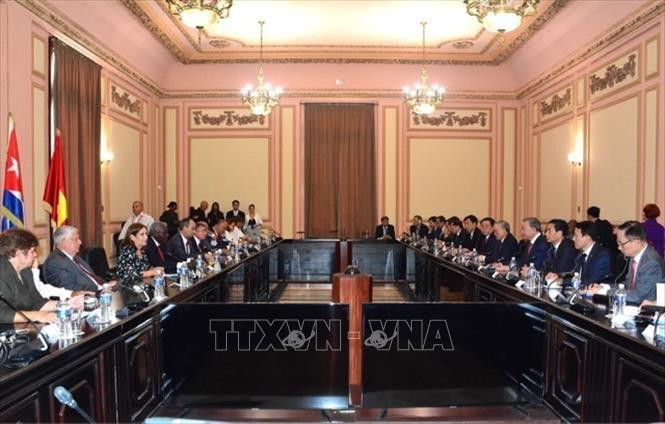 Tổng Bí thư, Chủ tịch nước Tô Lâm hội kiến Chủ tịch Quốc hội Cuba Esteban Lazo Hernández. (Ảnh: TTXVN)